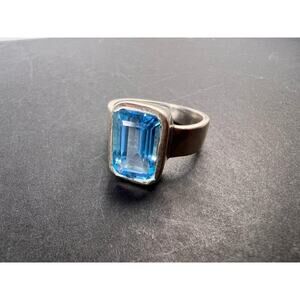 NEW Swiss blue topaz sterling silver ring size 7 / 6.65 grams